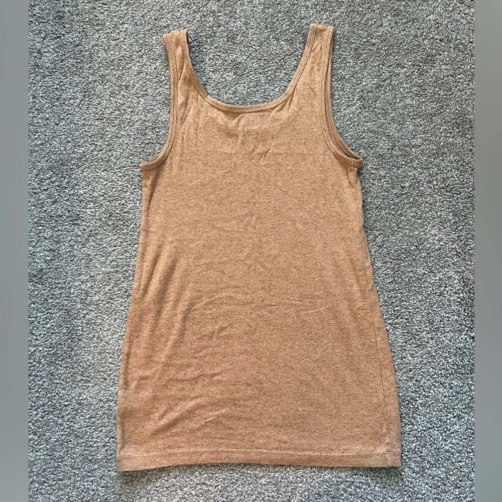 Mossimo Tank Top - Picture 2 of 4
